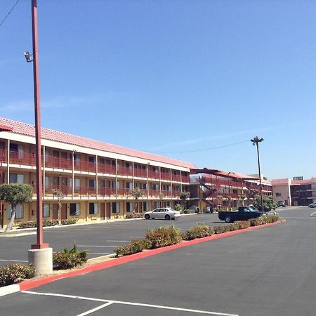 Budget Inn Anaheim/Santa Ana Buitenkant foto