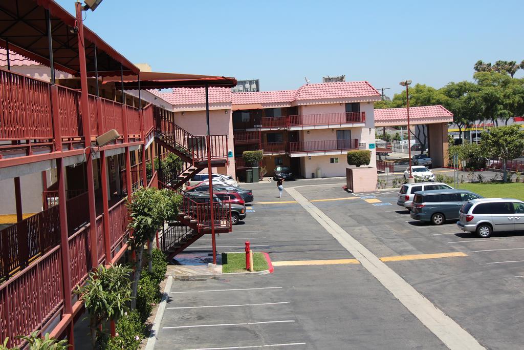 Budget Inn Anaheim/Santa Ana Buitenkant foto
