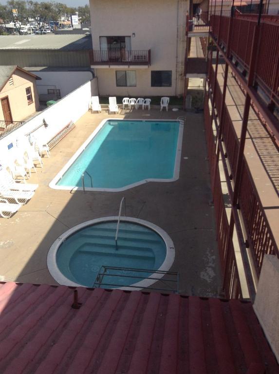 Budget Inn Anaheim/Santa Ana Buitenkant foto