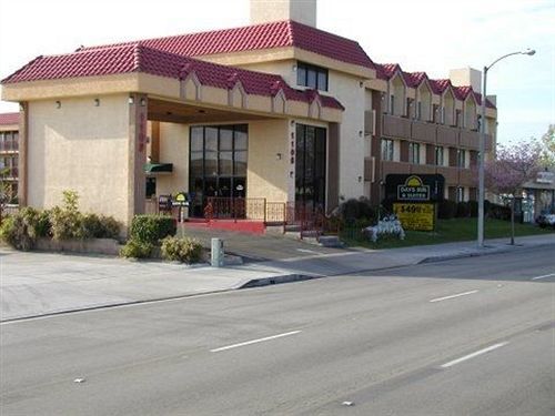 Budget Inn Anaheim/Santa Ana Buitenkant foto